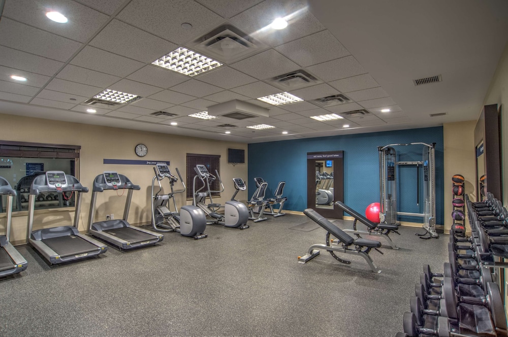 Hampton Inn Suites By Hilton Regina East Gate 24/44