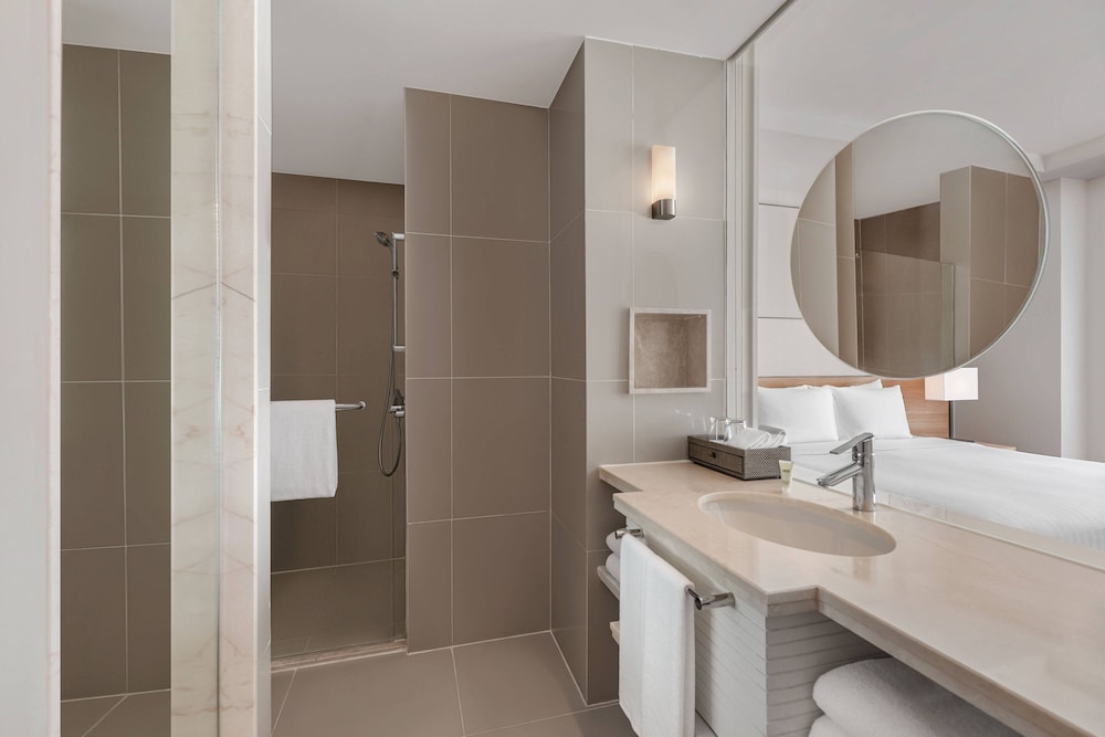 Courtyard by Marriott Bangkok 8/29