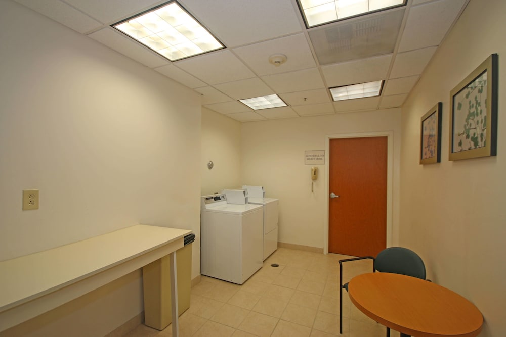 Fairfield Inn And Suites Aiken 9/37