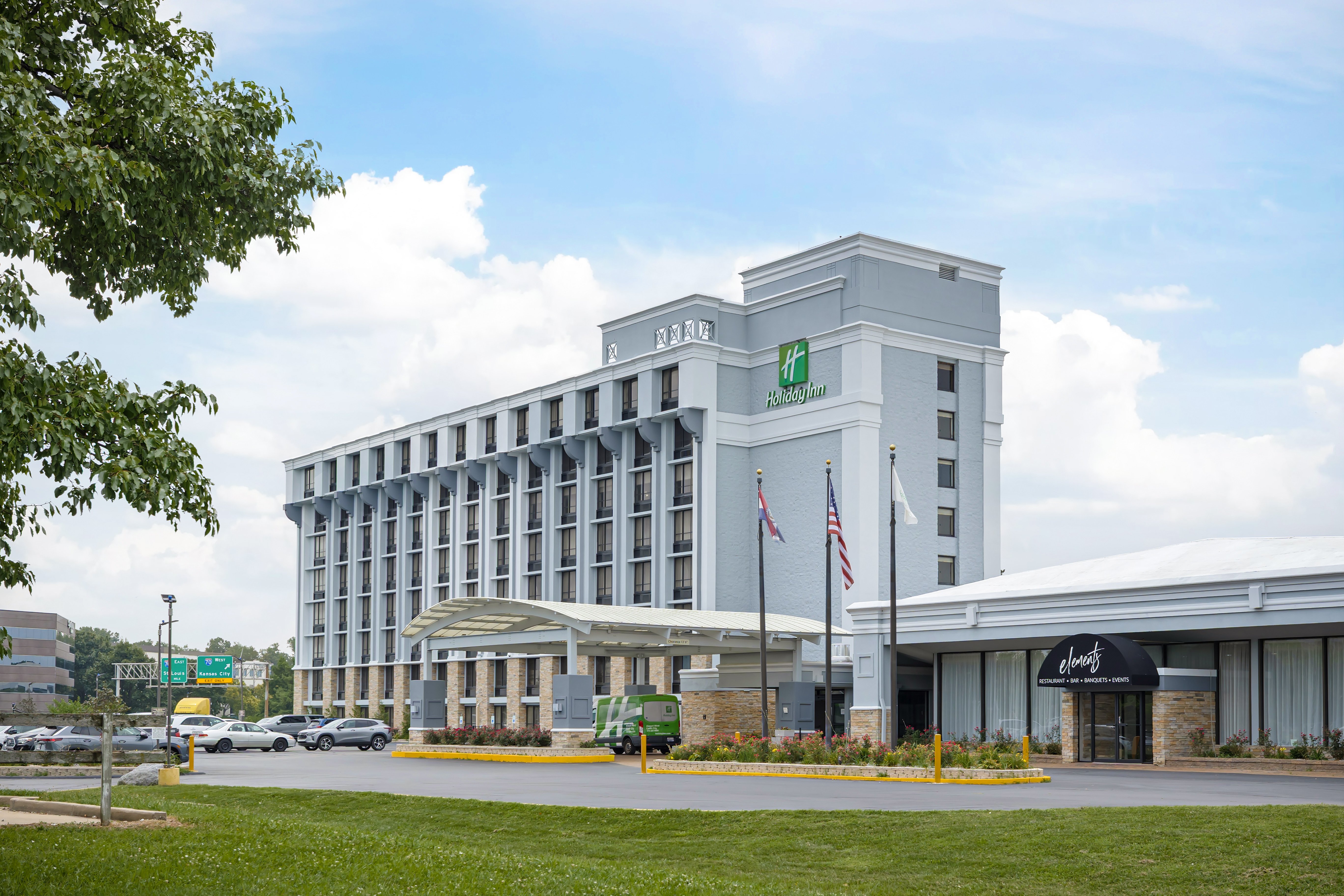 Holiday Inn St Louis Arpt West Earth City 6/76