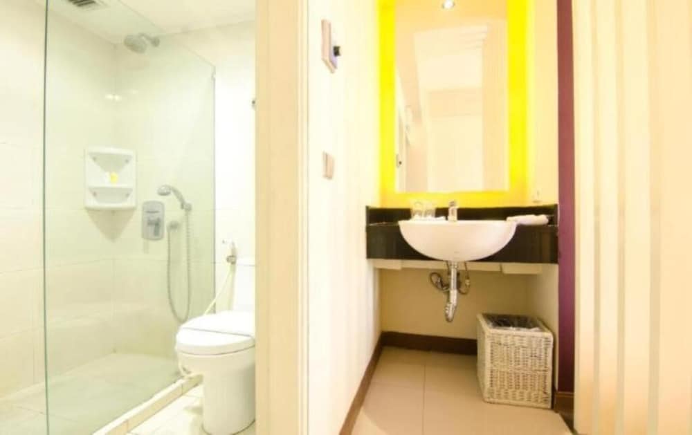 Tychi Hotel 55/56