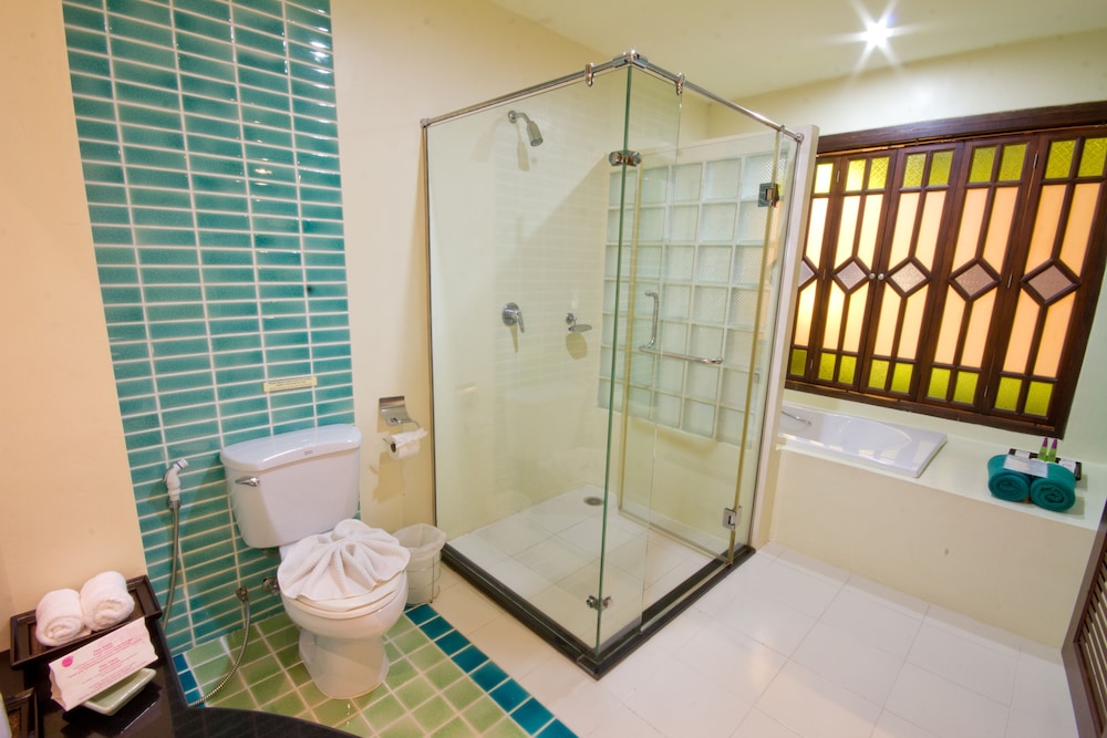 Khaolak Orchid Beach Resort 11/49