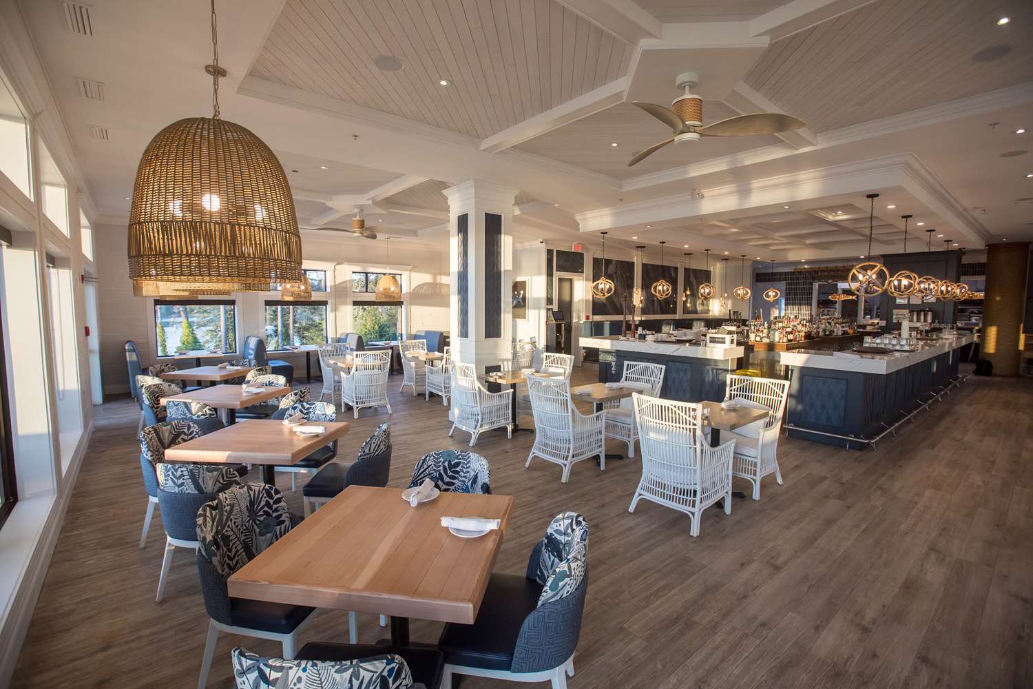 Prestige Oceanfront Resort, WorldHotels Luxury 24/32