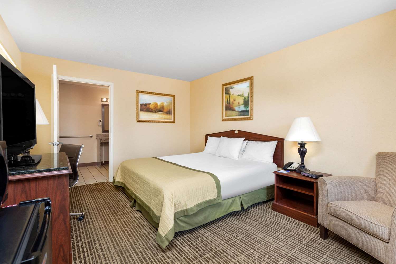 Baymont By Wyndham Easley/Greenville 18/34