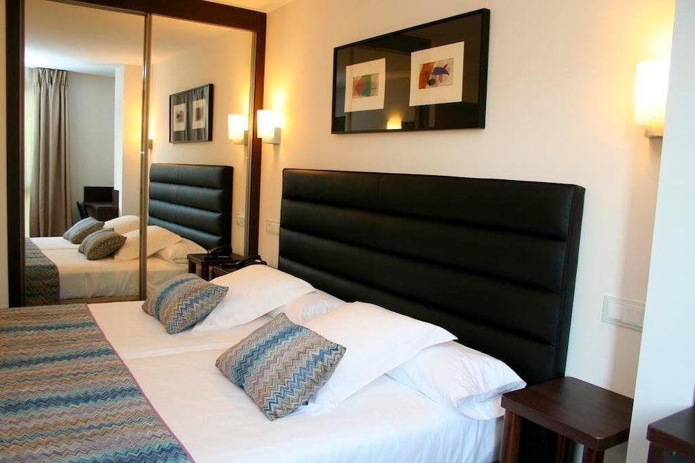 HOTEL VILLA ROSARIO II 11/59