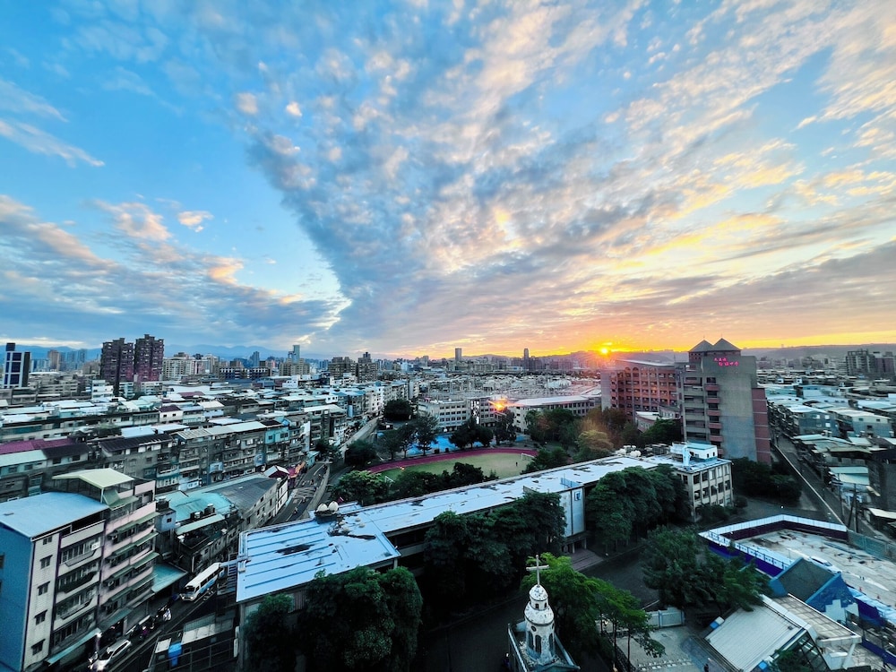 Park City Hotel Luzhou Taipei 59/62