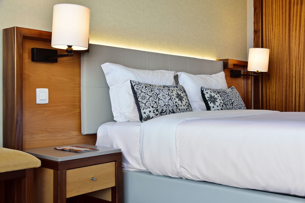 Holiday Inn Algarve Albufeira by IHG 21/79