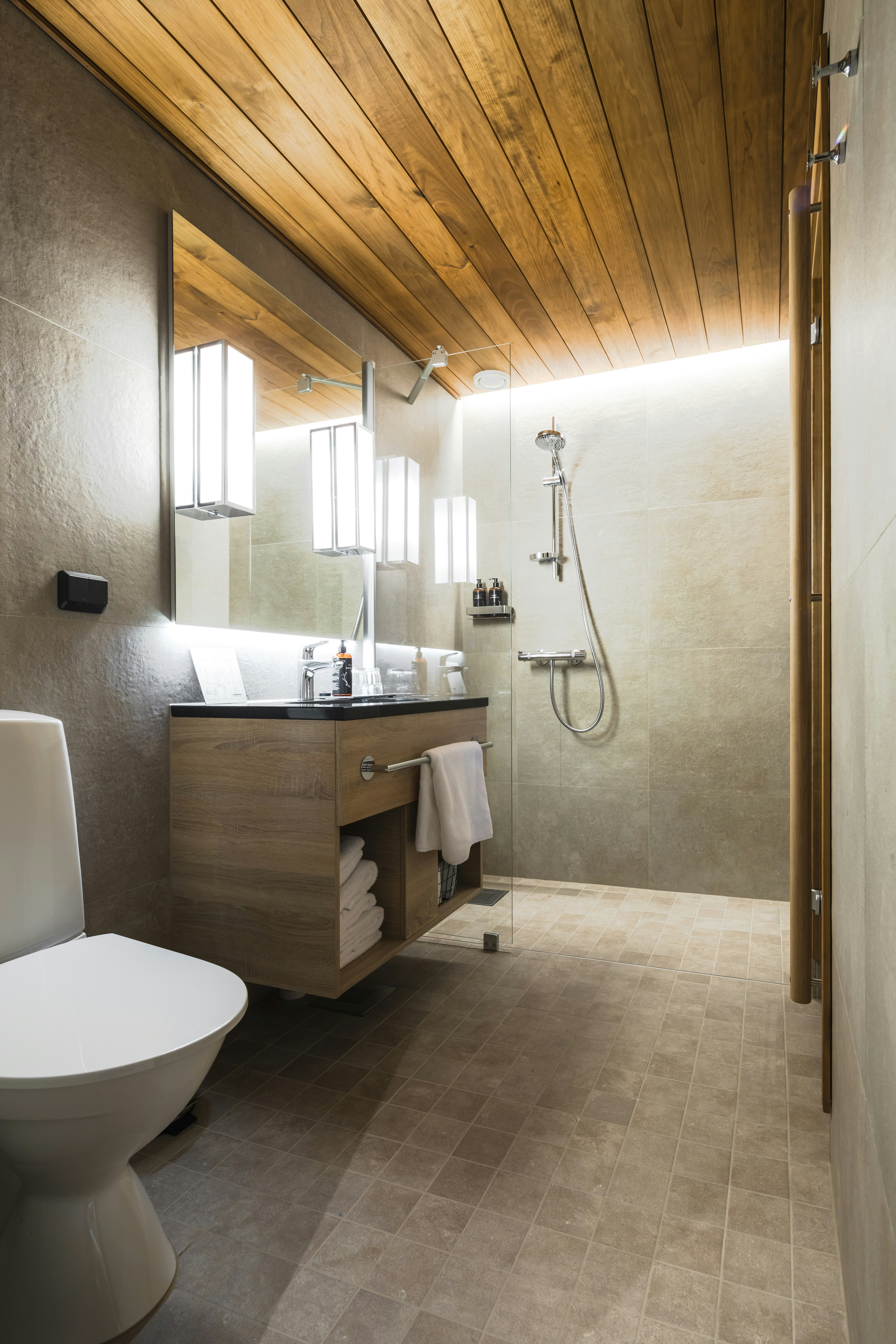 Lapland Hotels Sky Ounasvaara 40/41
