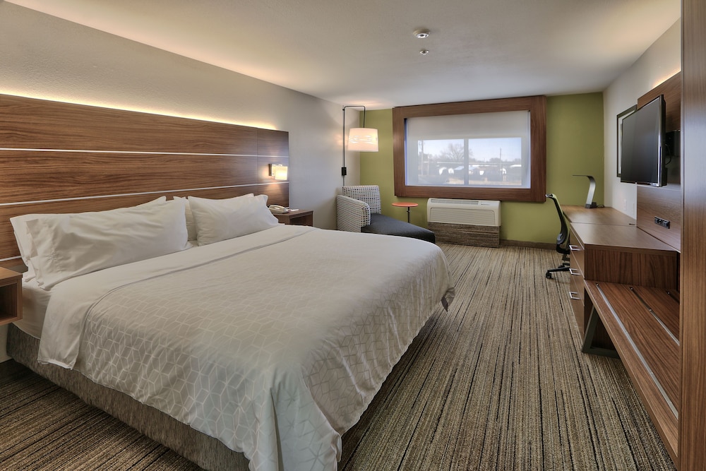 Holiday Inn Express Hotel And Suites Portales 21/70