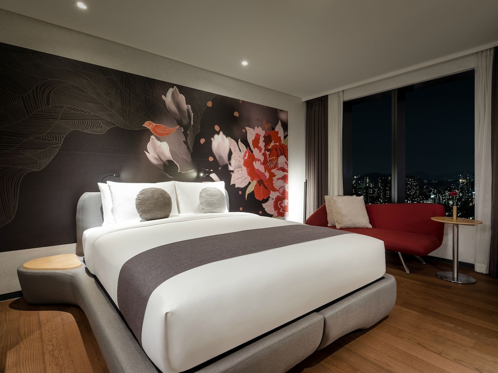 Novotel Ambassador Seoul Yongsan 20/65