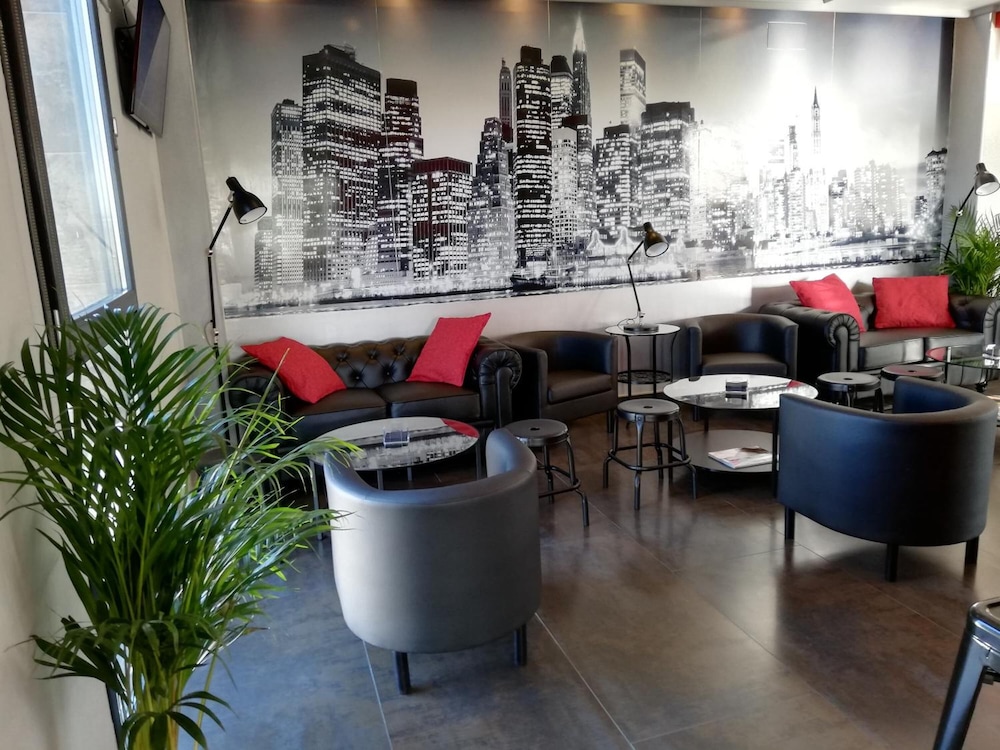 LB Lebrija Hotel & Terrace 49/65