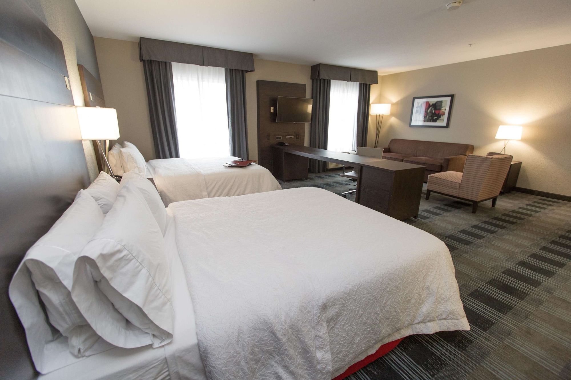 STUDIO, 2 QUEEN BEDS, ACCESSIBLE