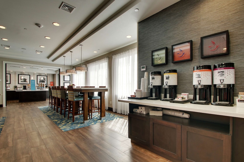 Hampton Inn By Hilton Pawtucket 31/35