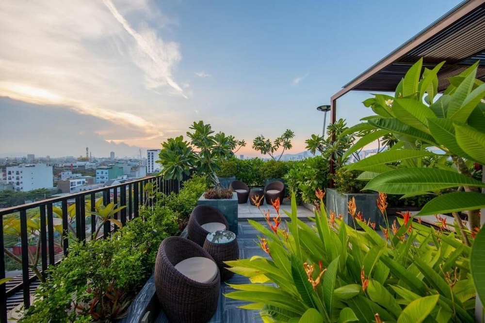 Bonny Boutique Hotel Da Nang 43/50