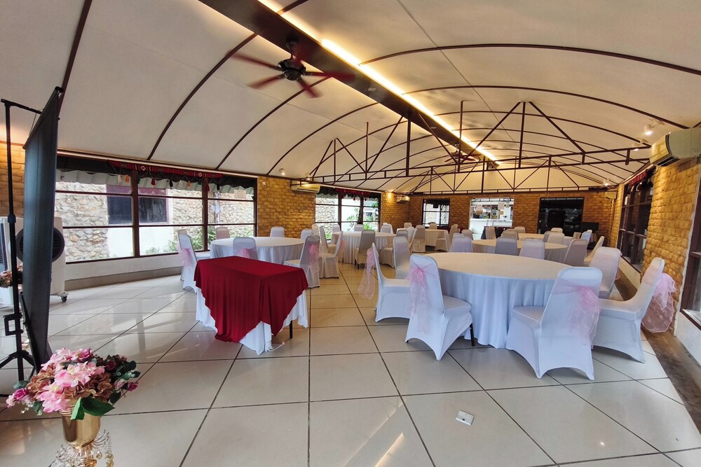Al Safina Kijal Beach Resort & Restaurant 13/47