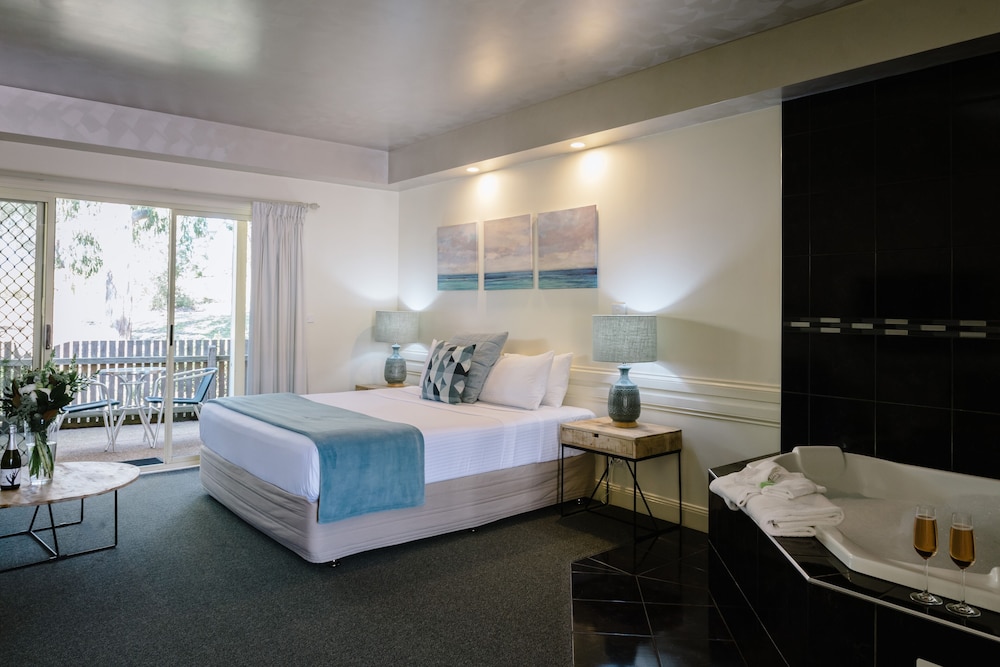 Fairways Resort 3/44