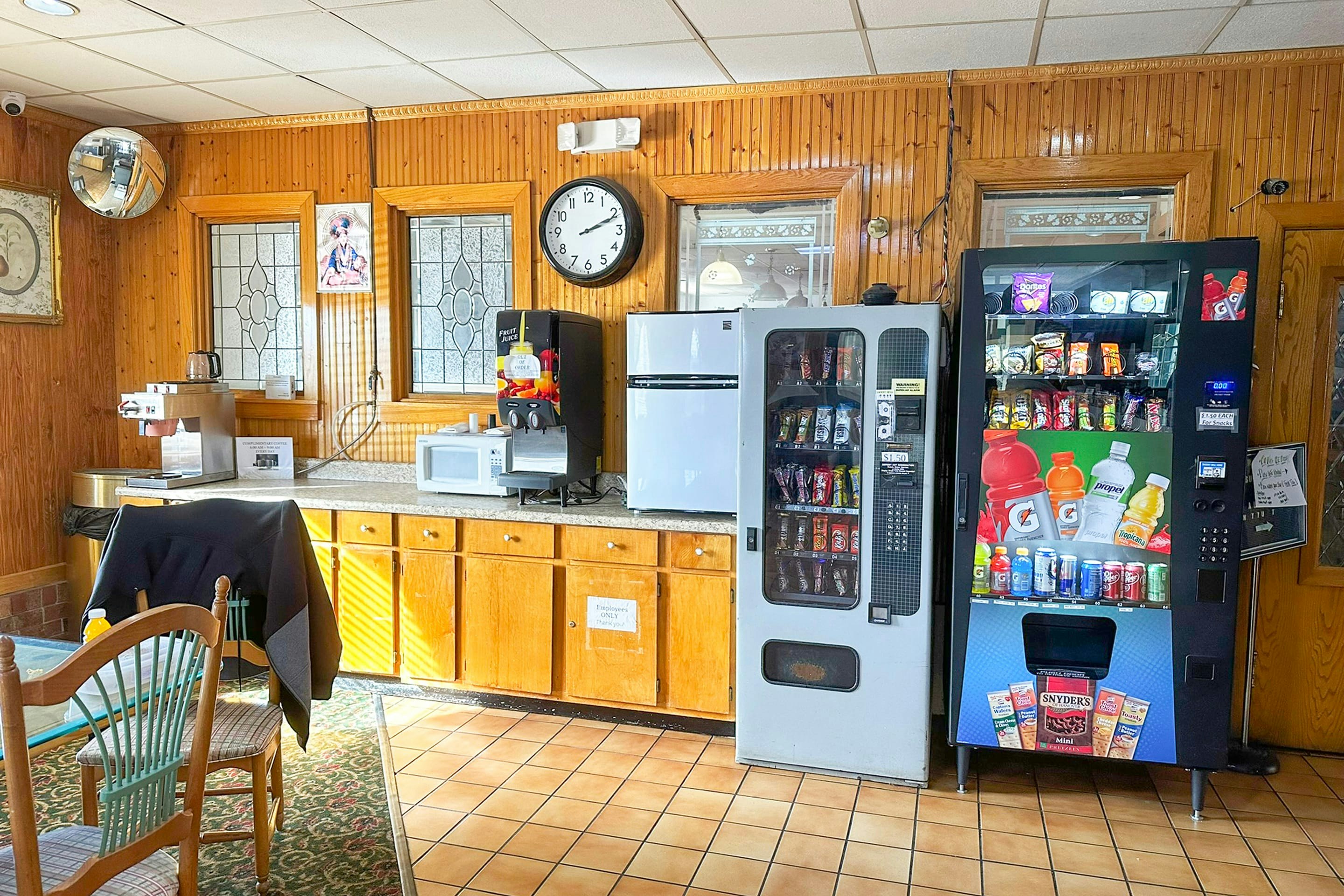 Super Inn & Suites by OYO Milledgeville 60/83