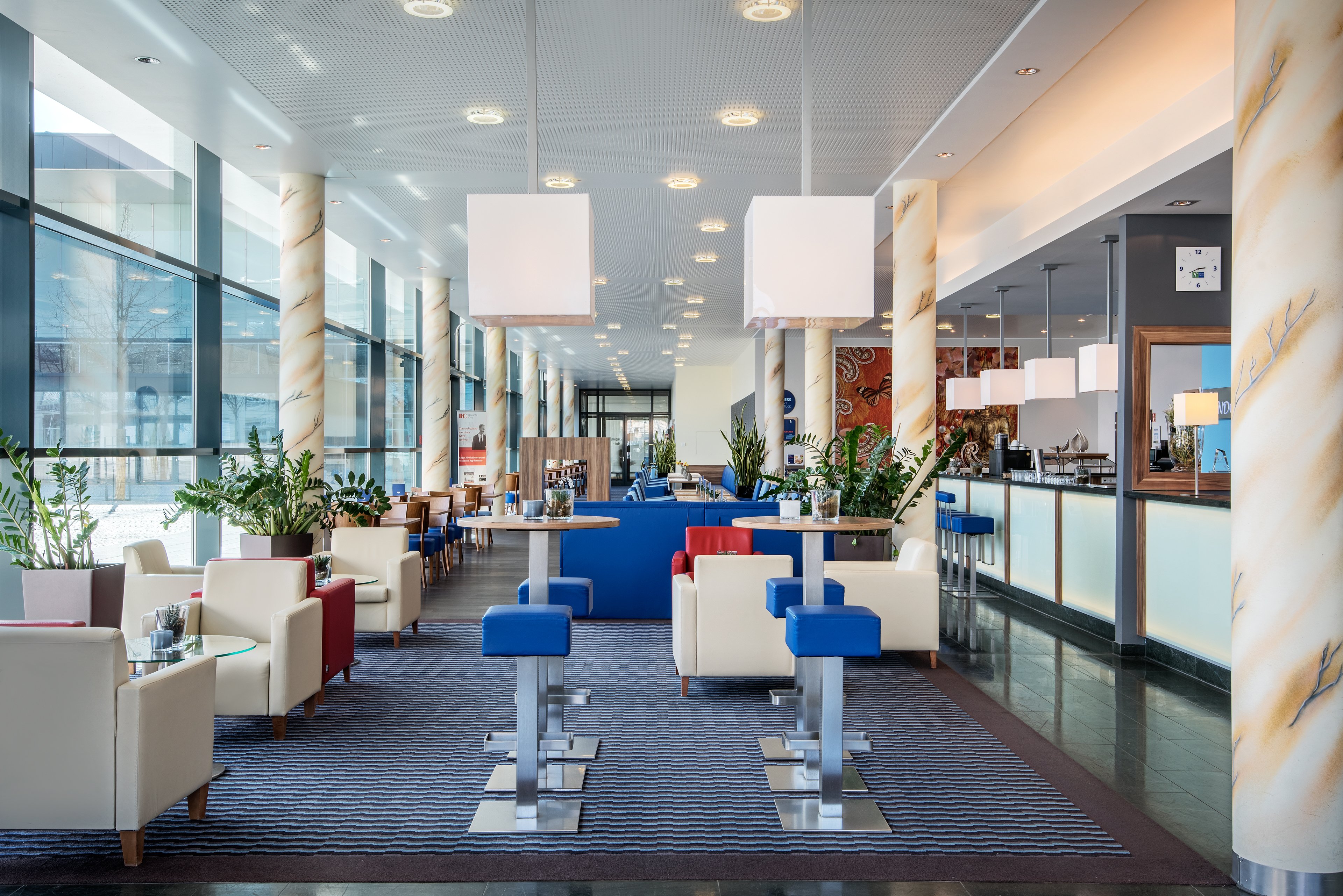 HOLIDAY INN EXPRESS SINGEN 55/72