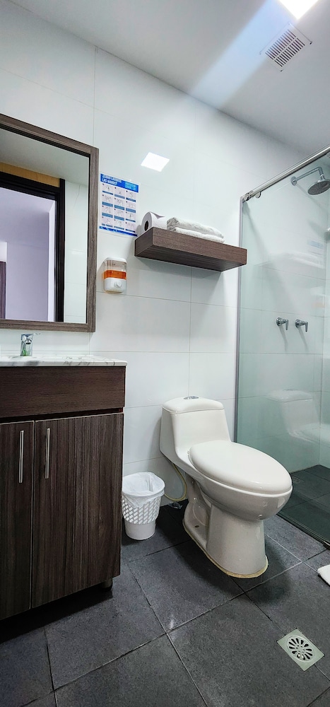 Hotel BE Suites Cali 49/50