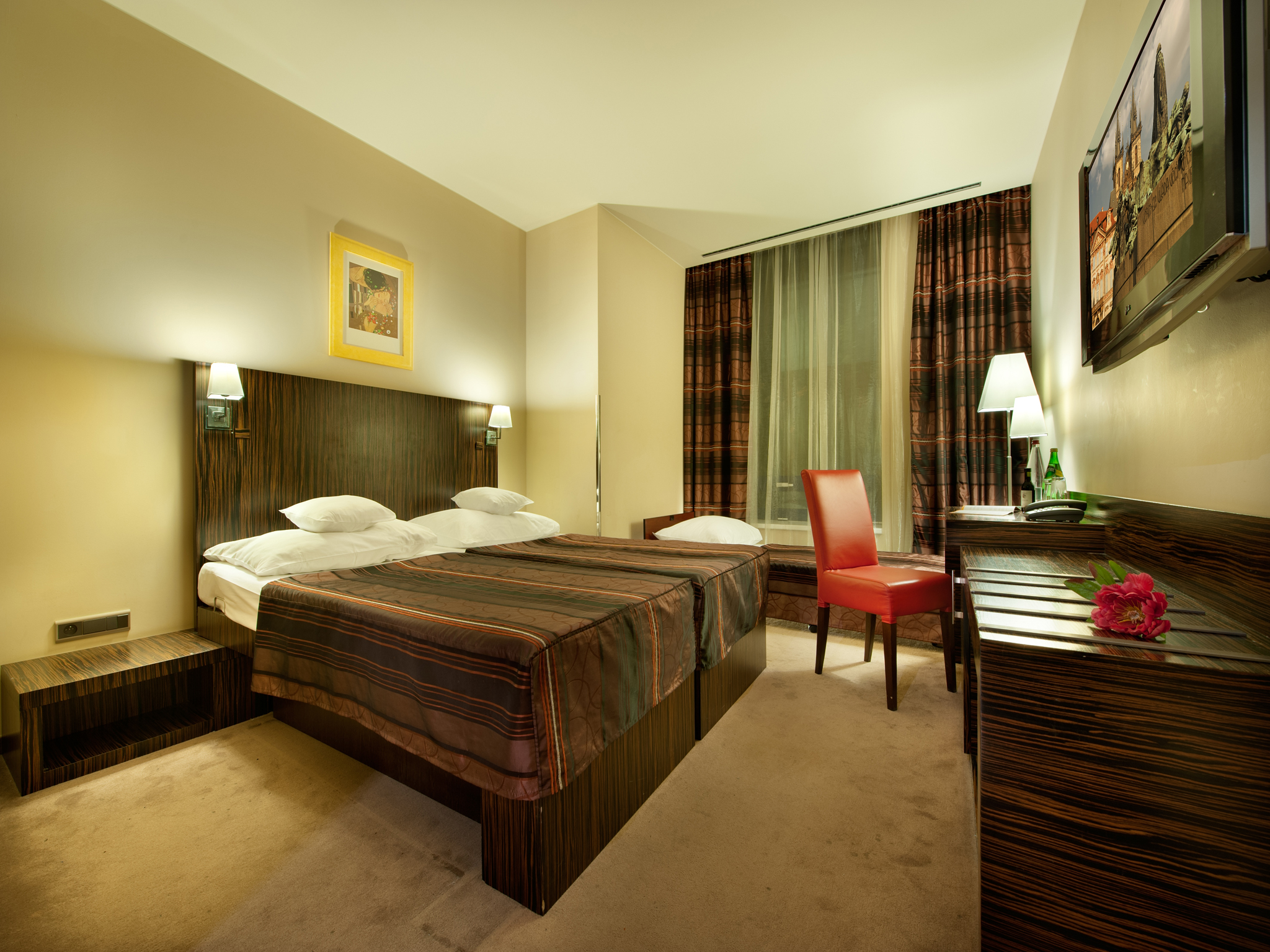 Room, Double Bed
