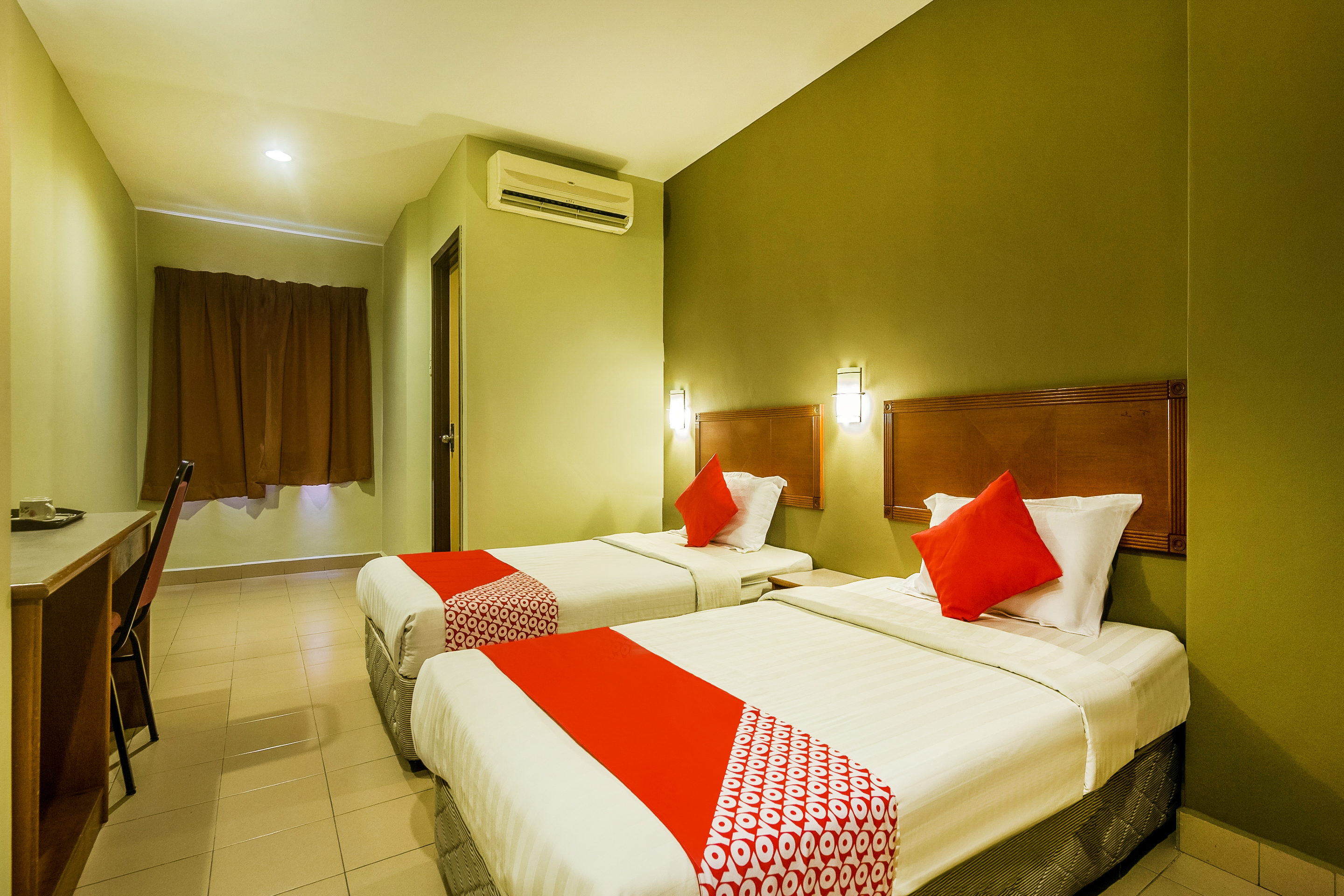 Super OYO 828 Comfort Hotel Shah Alam 8/28