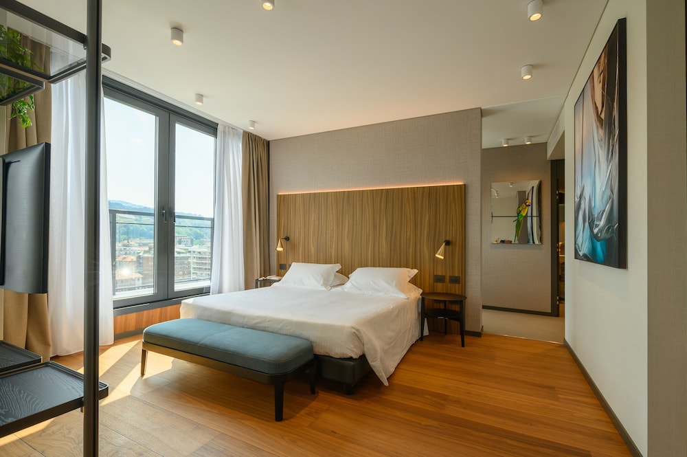 Duparc Contemporary Suites 14/73