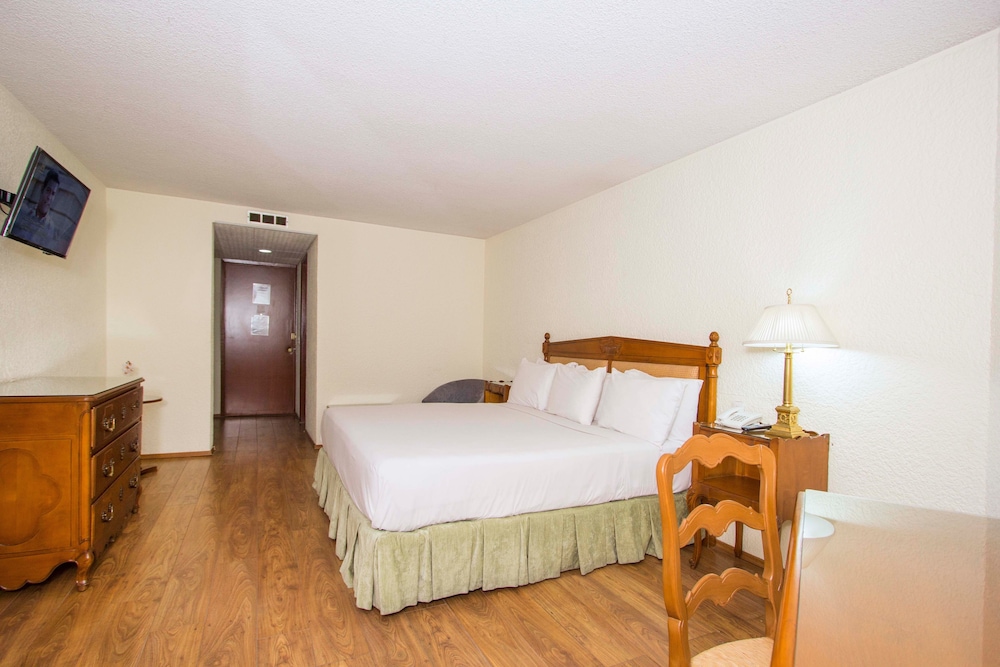 Hotel Valle de Mexico Toreo 17/74