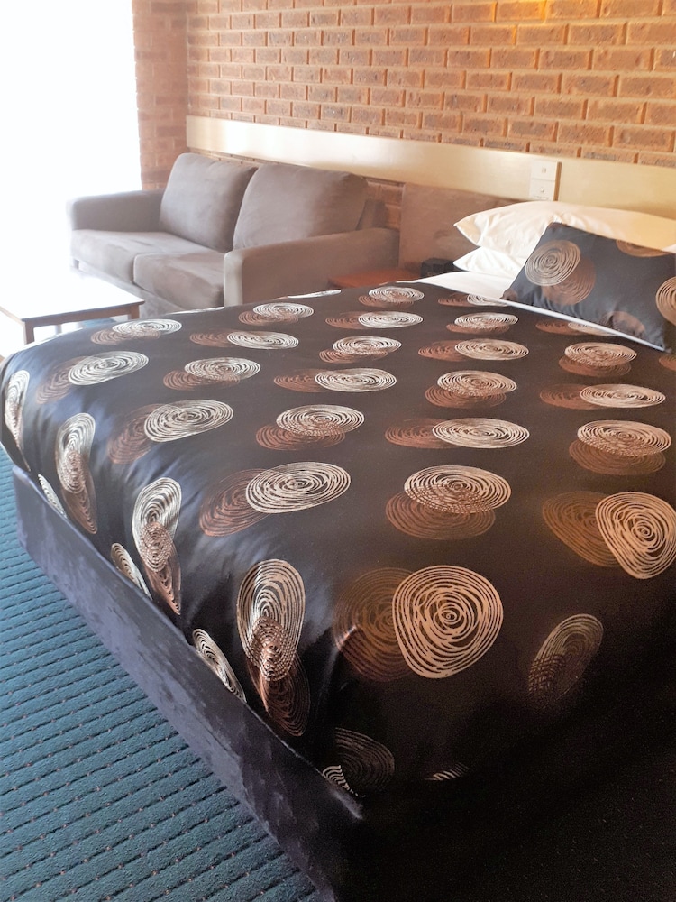 Colonial Motor Inn Bairnsdale 21/37