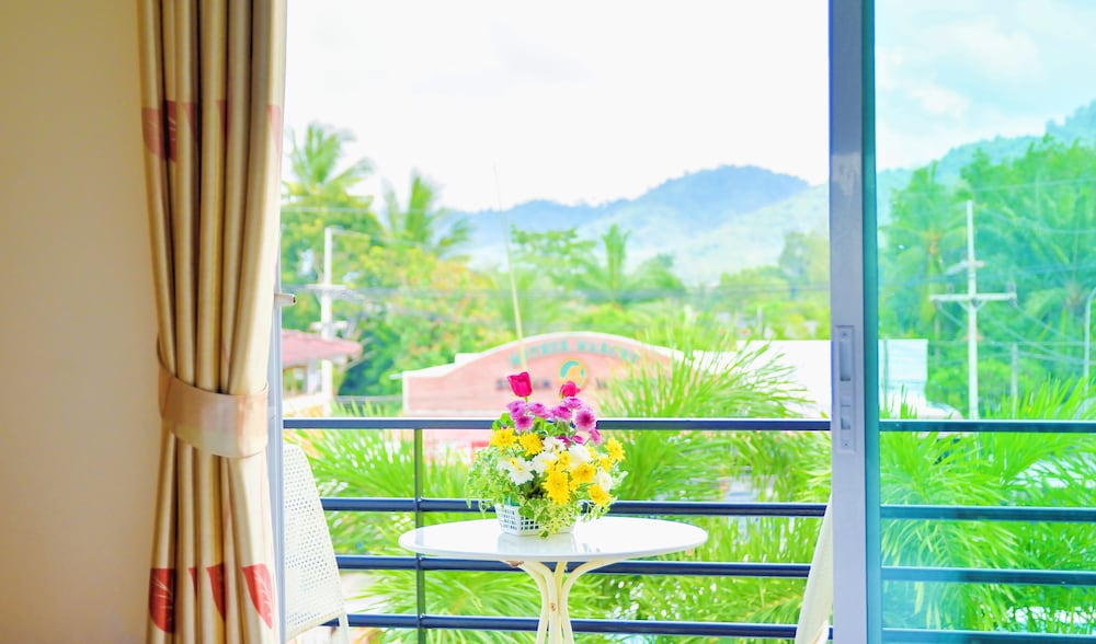 The Orange City Resort 48/50