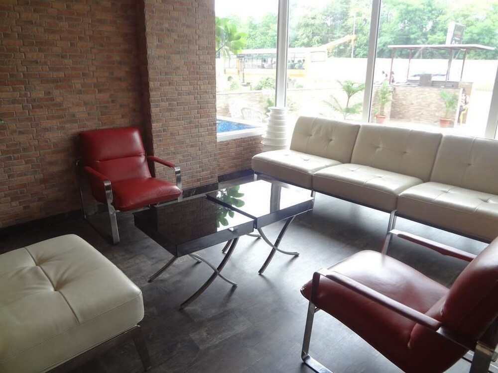 Jk Rooms 118 Urban Hermitage 29/50