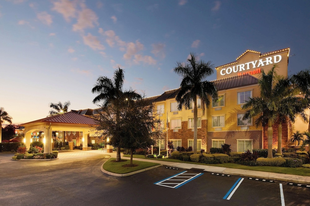 Courtyard Sarasota at University Town Center in SARASOTA - FL