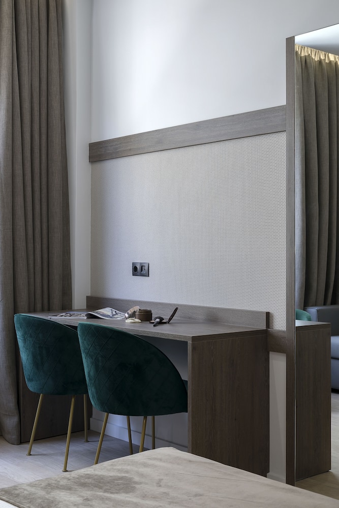 Philosofia Athens Suites 31/38