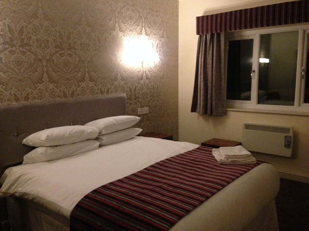 Strawberry Bank Hotel, NEC 14/47