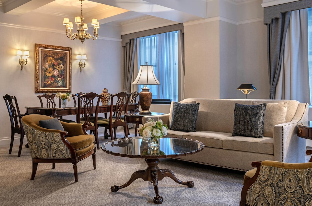 Warwick Hotel New York 42/61