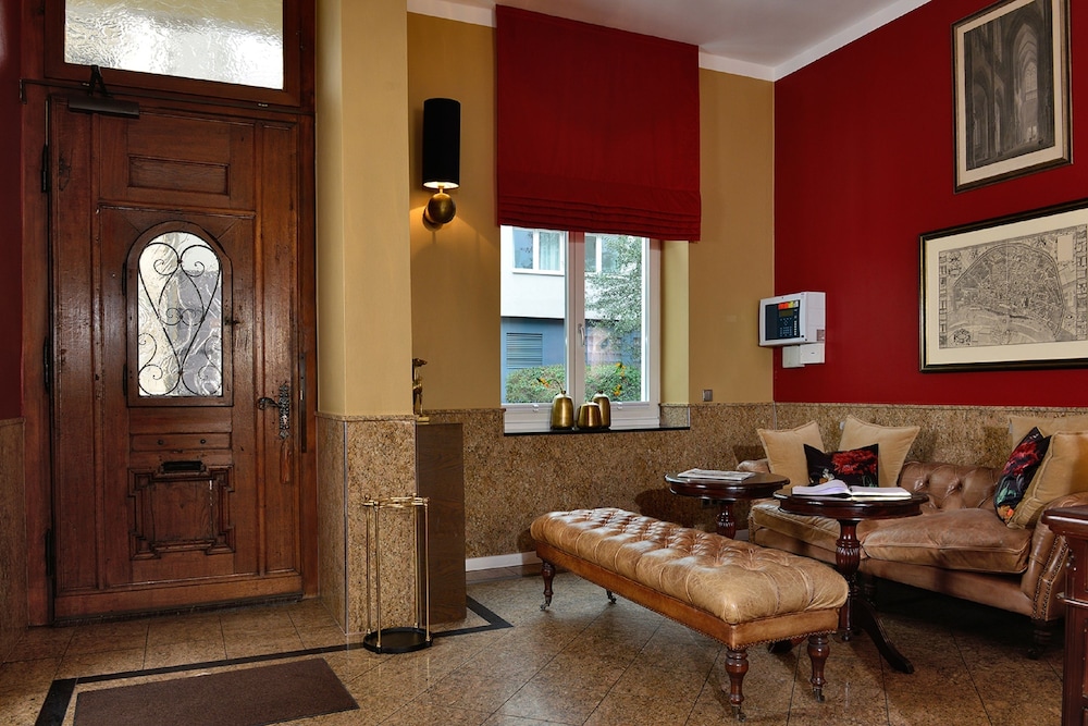 DOMSTERN HOTEL 48/64