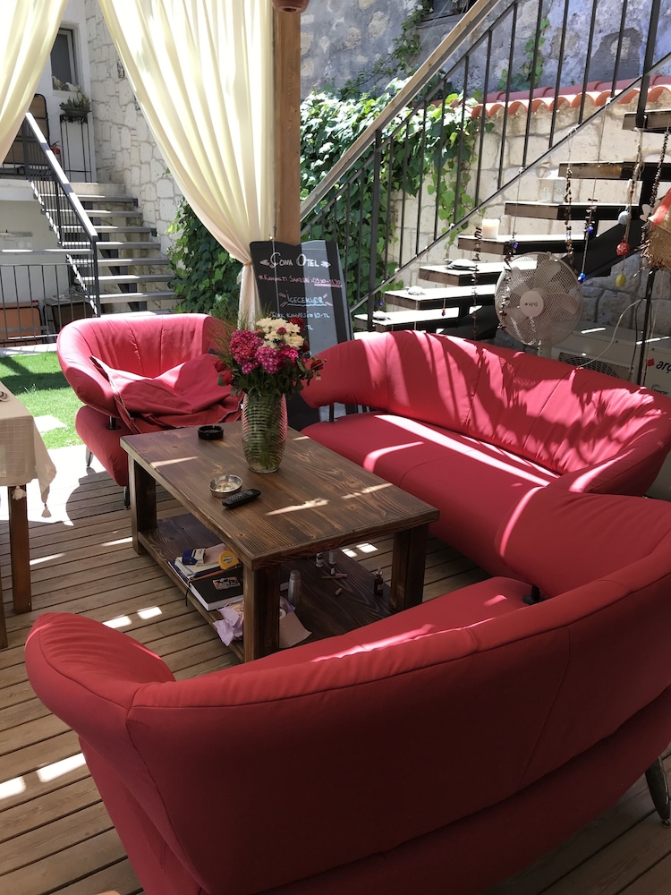 Alacati Cona Butik Otel 22/50