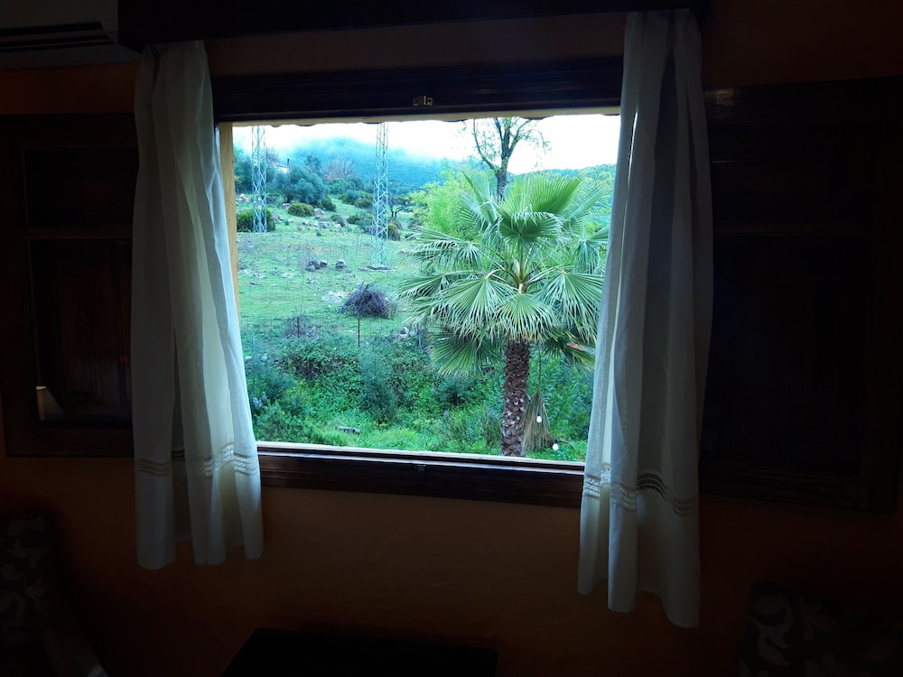 Hotel Hospederia Las Buitreras 40/70
