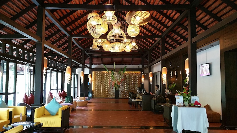 Estella Phuket Mai Khao Beach Resort 10/66