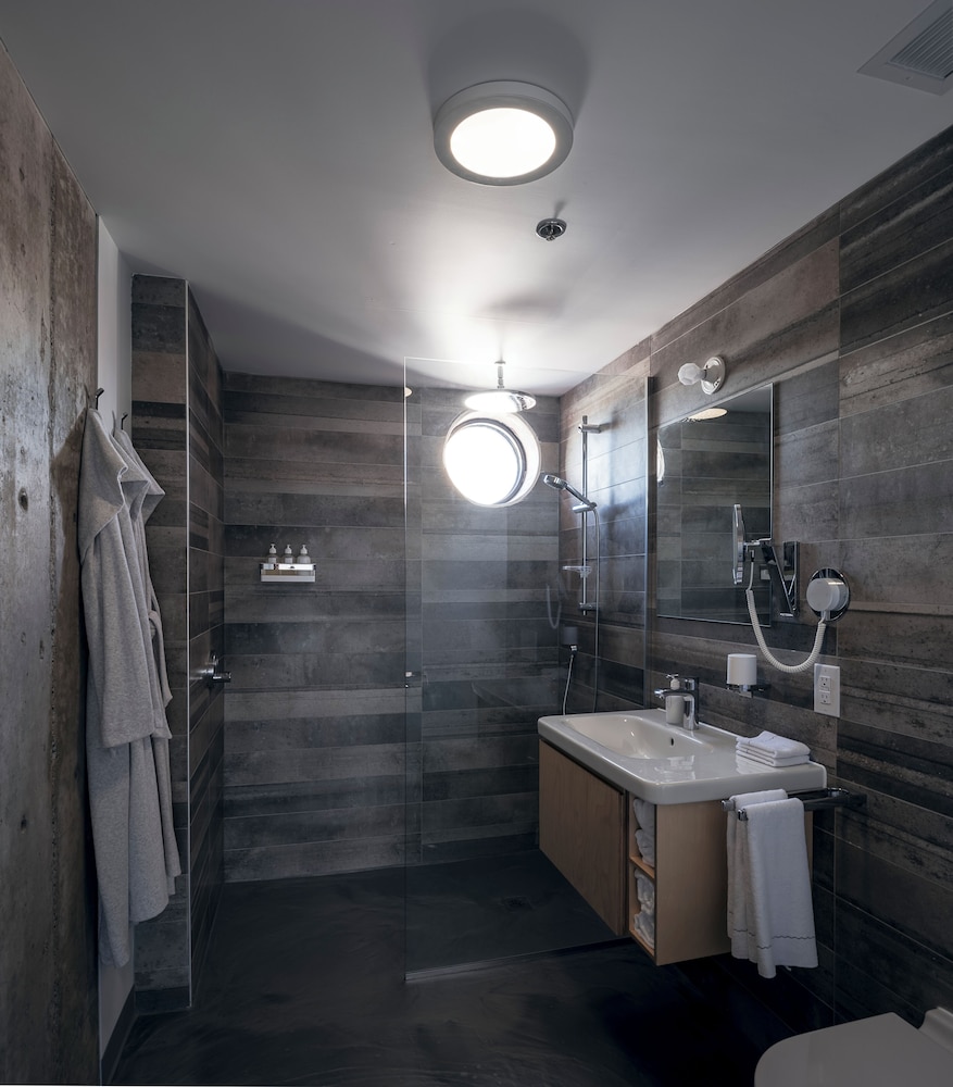 Boxotel 65/67