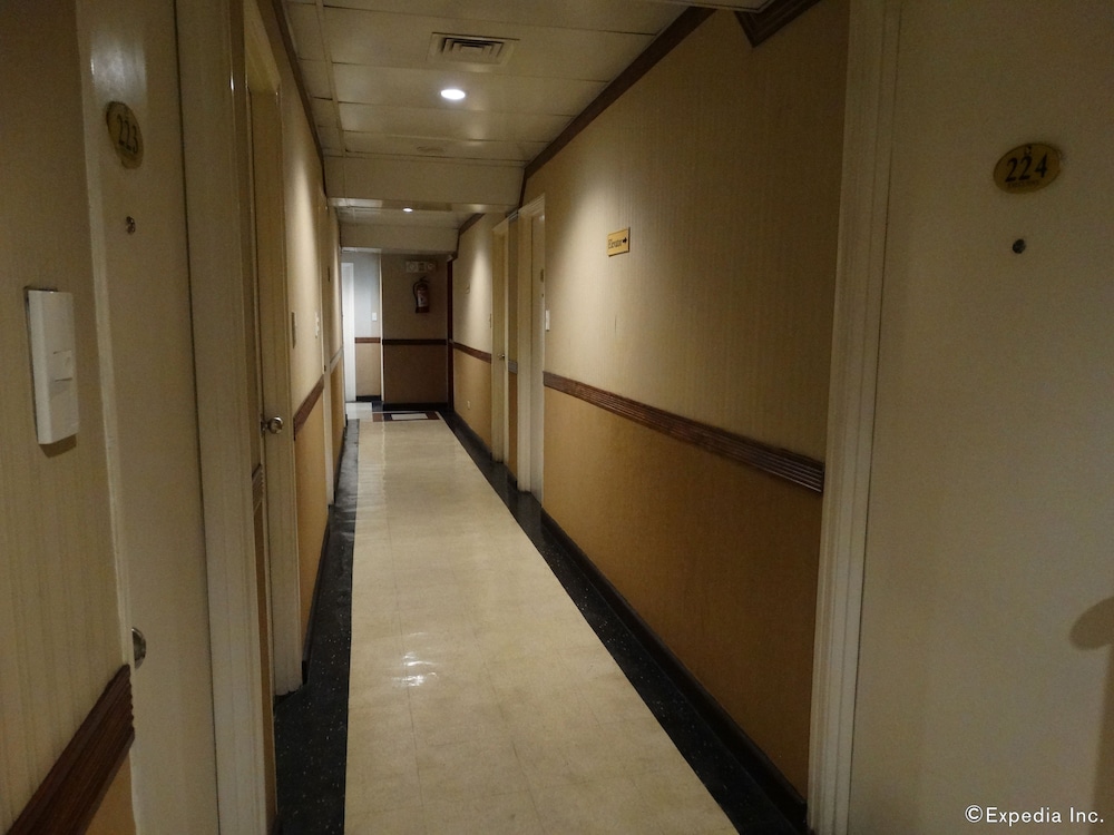 Hotel Sogo Wood Street Pasay 26/41