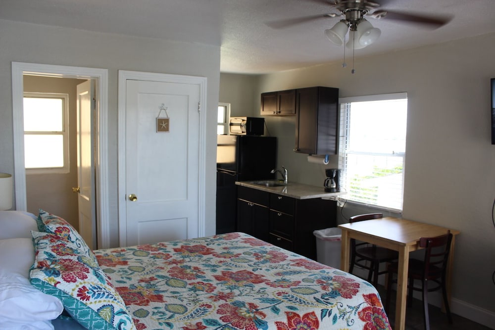 Lorelei Resort Motel 19/69