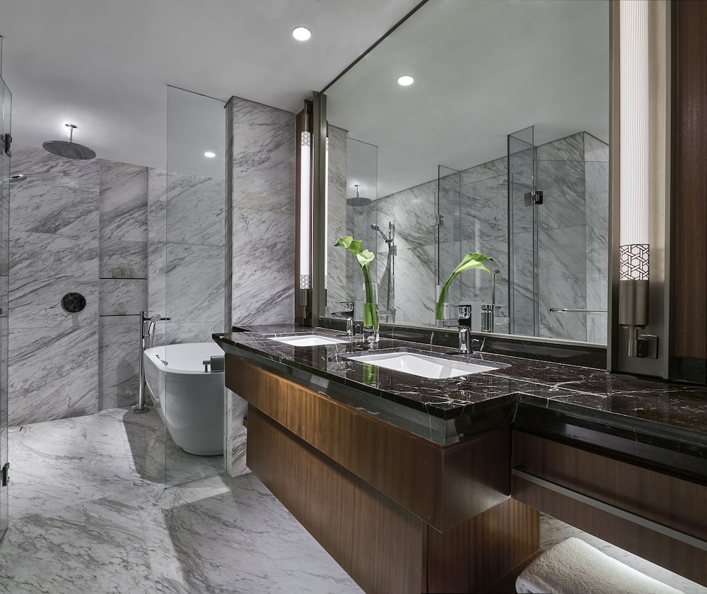 GRAND HYATT JAKARTA 27/77
