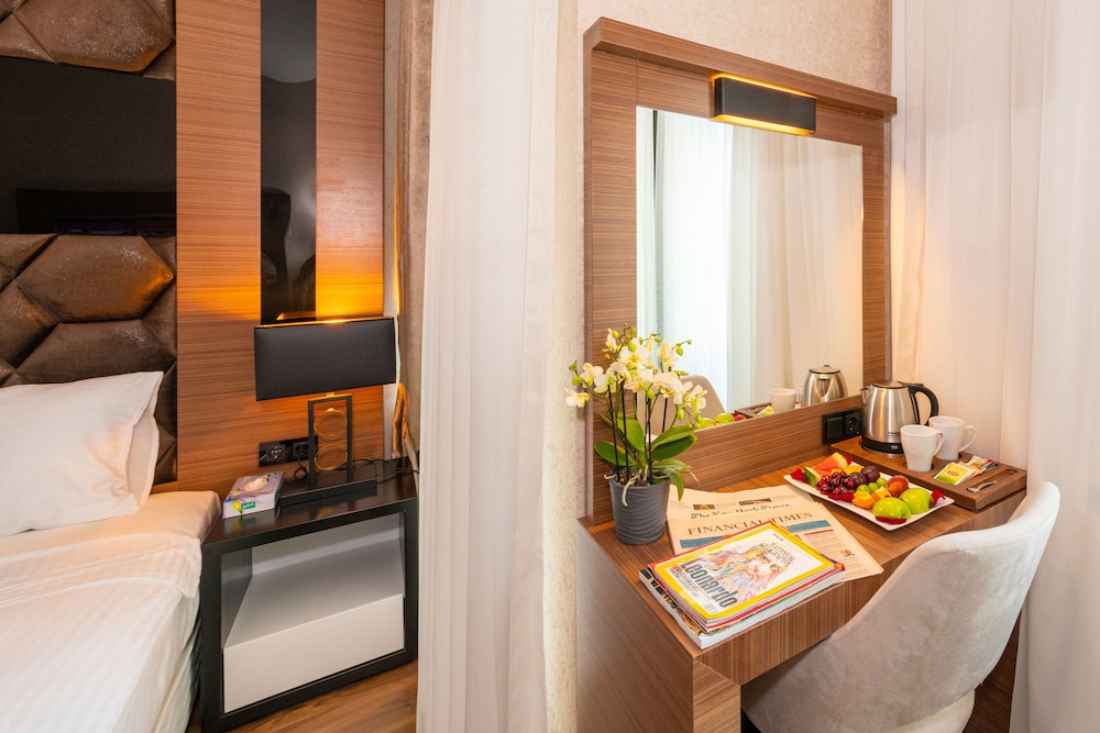 Eastanbul Suite 37/57