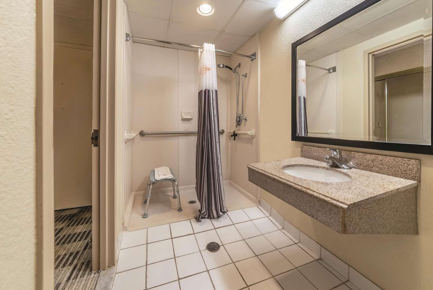 Ramada by Wyndham Fairfield NJ 20/21