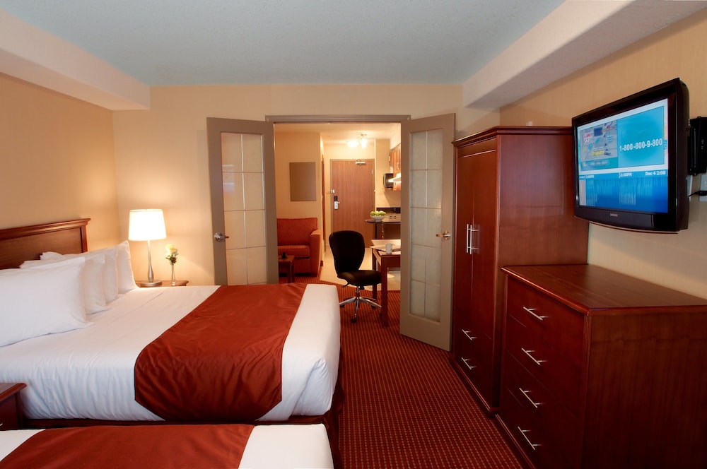 Merit Hotel And Suites 13/66
