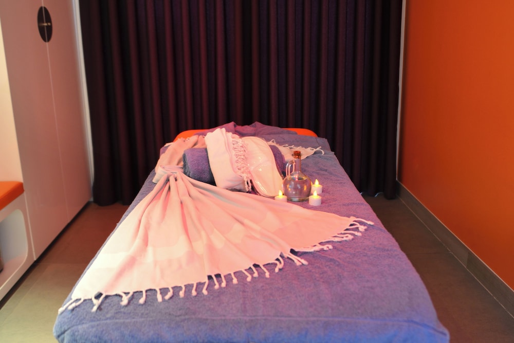 Kings Cross Hotel Istanbul 16/50