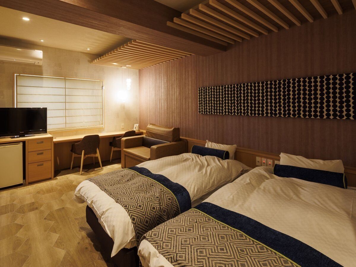 Japanese, Wave, Suite, Twin Beds, 4 Futon Beds