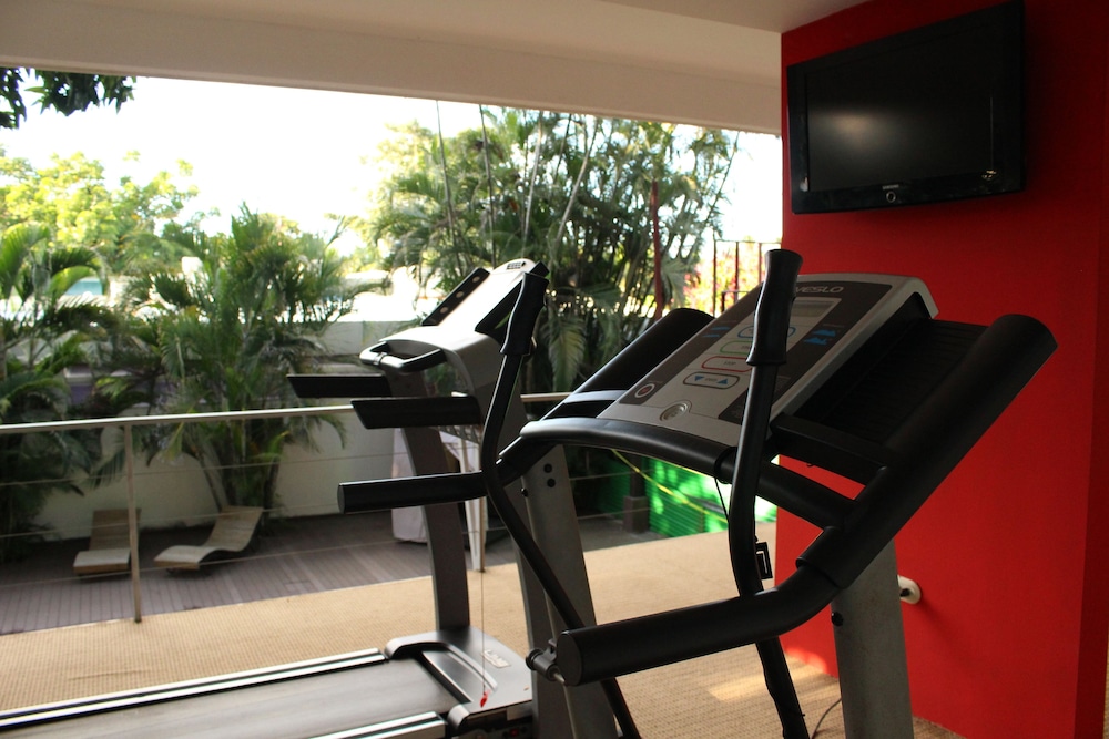 Contempo Hotel 27/49