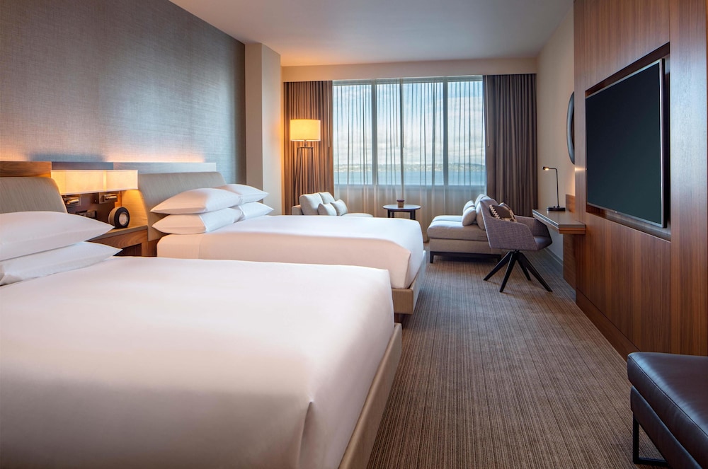 Hyatt Regency Lake Washington 15/50