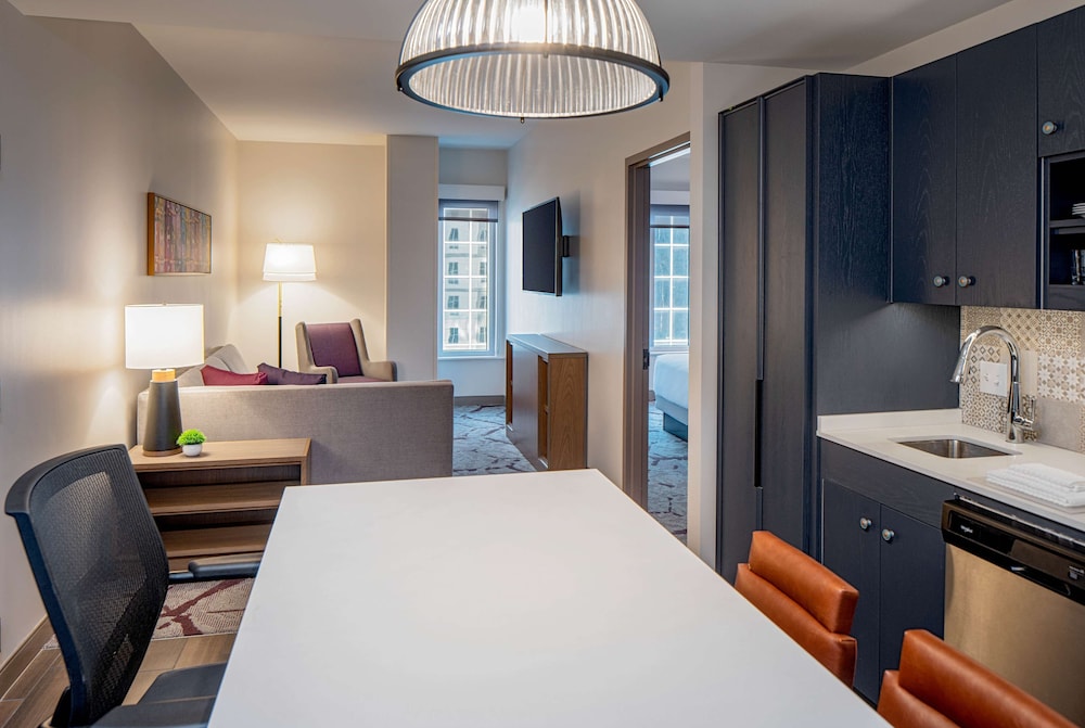 Hyatt House Tampa Downtown 13/63